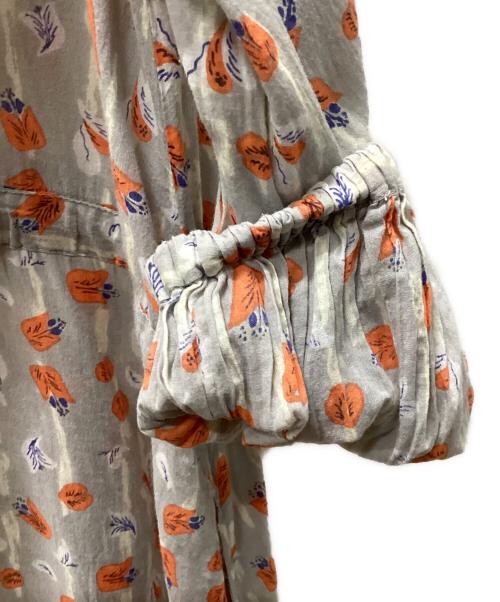 YARRA（ヤラ）YARRA (ヤラ) 花柄ワンピース グレー×オレンジ サイズ:FREEの古着・服飾アイテム