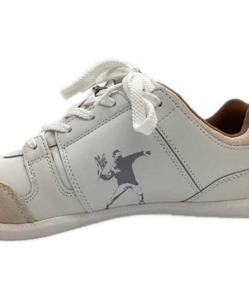 via SANGACIO（ヴィア・サンガチオ）via SANGACIO (ヴィア・サンガチオ) Brandalised (ブランダライズド) スニーカー ホワイト サイズ:27cmの古着・服飾アイテム