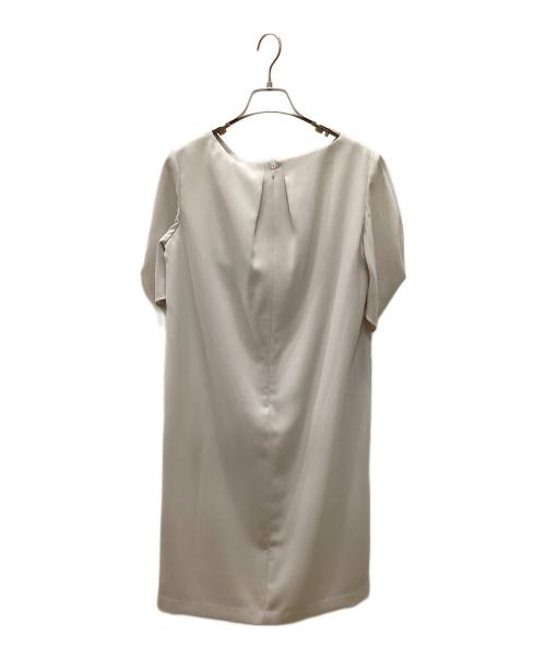 UNTITLED（アンタイトル）UNTITLED (アンタイトル) ワンピース アイボリー サイズ:2の古着・服飾アイテム