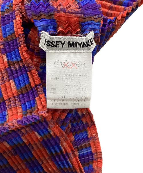 ISSEY MIYAKE（イッセイミヤケ）ISSEY MIYAKE (イッセイミヤケ) タンクトップ レッド×ブルー サイズ:Ⅿの古着・服飾アイテム