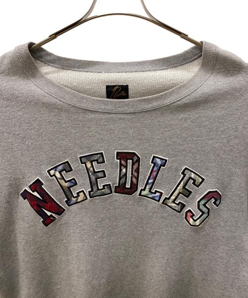 Needles（ニードルズ）Needles (ニードルズ) アーチロゴスウェット グレー サイズ:XLの古着・服飾アイテム