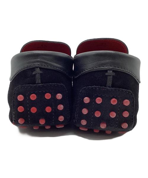 TOD'S（トッズ）TOD'S (トッズ) Ferrari (フェラーリ) スウェードドライビングシューズ ブラック サイズ:6 1/2の古着・服飾アイテム