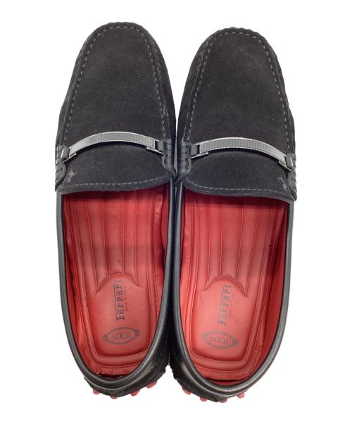 TOD'S（トッズ）TOD'S (トッズ) Ferrari (フェラーリ) スウェードドライビングシューズ ブラック サイズ:6 1/2の古着・服飾アイテム