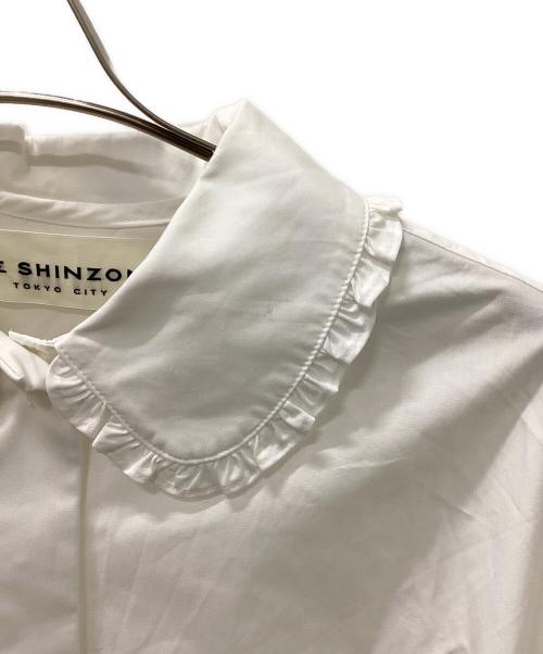 THE SHINZONE（ザ シンゾーン）THE SHINZONE (ザ シンゾーン) FRILL COLLAR BLOUSE フリルカラーブラウス ホワイト サイズ:F0の古着・服飾アイテム