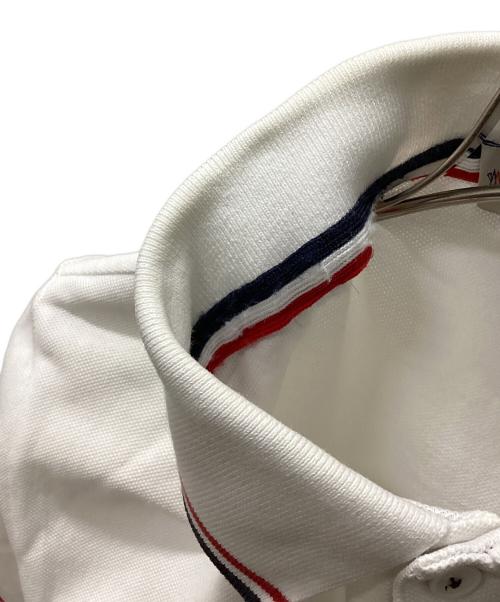 MONCLER（モンクレール）MONCLER (モンクレール) ポロシャツ ホワイト サイズ:Mの古着・服飾アイテム
