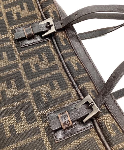 FENDI（フェンディ）FENDI (フェンディ) バレルバッグ ブラウンの古着・服飾アイテム