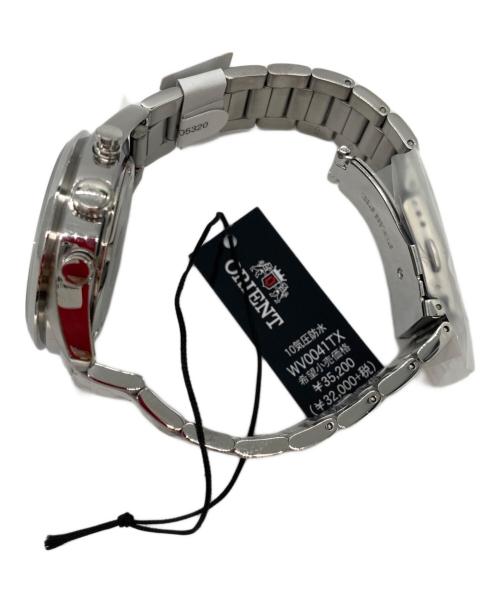 ORIENT（オリエント）ORIENT (オリエント) クロノグラフ Neo 70’s シルバー×ホワイトの古着・服飾アイテム