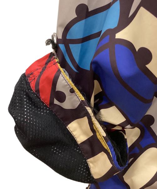 CUNE（キューン）CUNE (キューン) ナイロンパーカー ブルー×レッド サイズ:3の古着・服飾アイテム