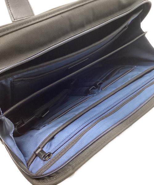 TUMI（トゥミ）TUMI (トゥミ) スリム・スリーウェイ・ブリーフ ブラック×ネイビーの古着・服飾アイテム