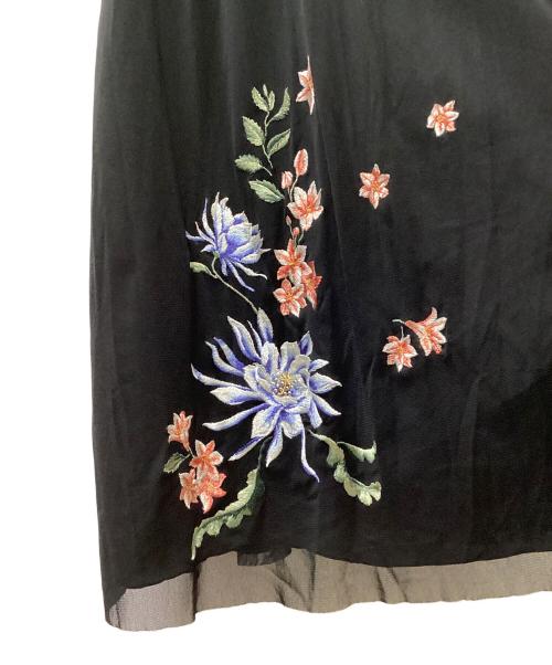 VIVIENNE TAM（ヴィヴィアンタム）VIVIENNE TAM (ヴィヴィアンタム) 00's 刺繍ワンピース ブラックの古着・服飾アイテム