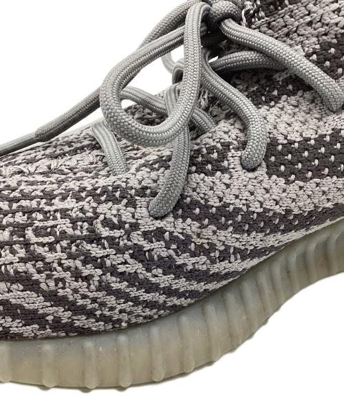 adidas（アディダス）adidas (アディダス) YEEZY BOOST350V2 グレー サイズ:280の古着・服飾アイテム