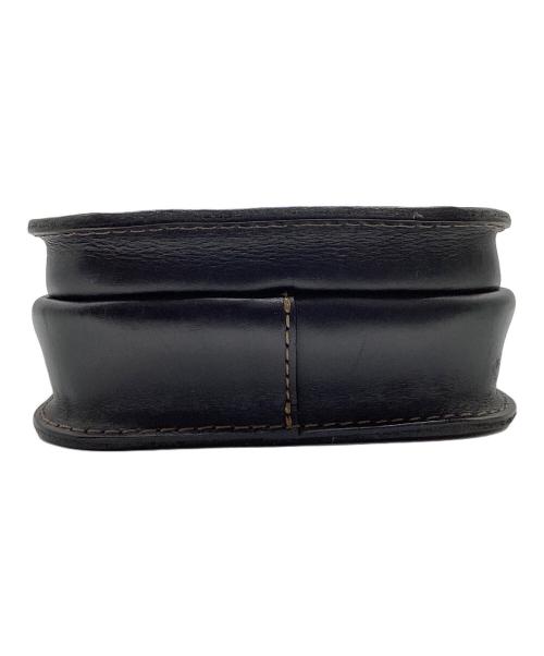 Herz（ヘルツ）Herz (ヘルツ) ラップフラップミニショルダーバッグ ブラックの古着・服飾アイテム