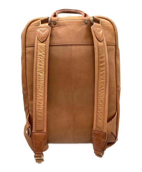 sot（ソット）sot (ソット) LUKEレザーファスナーバッグパック キャメルの古着・服飾アイテム