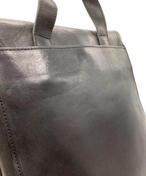 sot（ソット）sot (ソット) プエブロレザー縦型ショルダーバッグ ブラックの古着・服飾アイテム