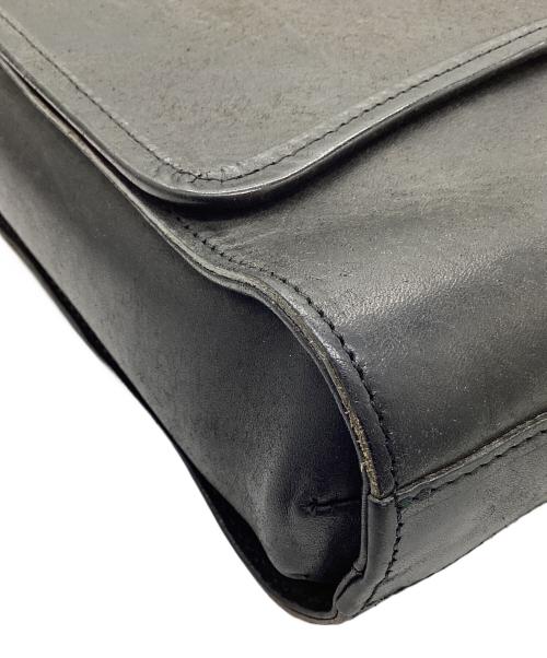 sot（ソット）sot (ソット) プエブロレザー縦型ショルダーバッグ ブラックの古着・服飾アイテム