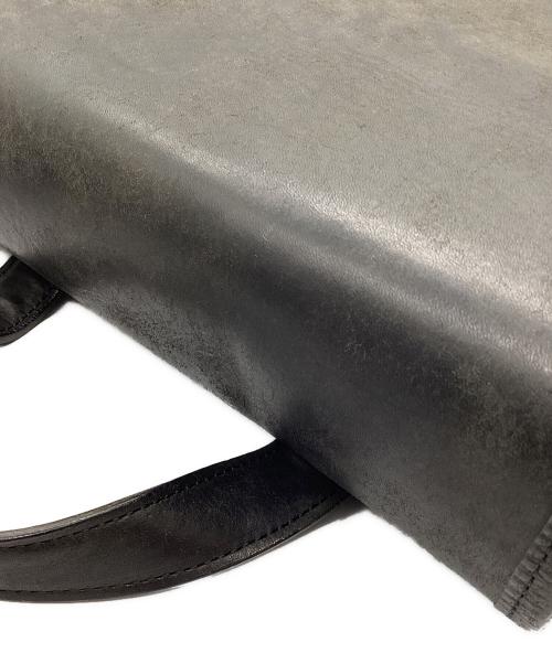 sot（ソット）sot (ソット) プエブロレザー縦型ショルダーバッグ ブラックの古着・服飾アイテム