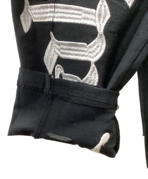 Crutch（クラッチ）Crutch (クラッチ) 病みに染まりしロンTee ブラック サイズ:大型犬(XL)の古着・服飾アイテム