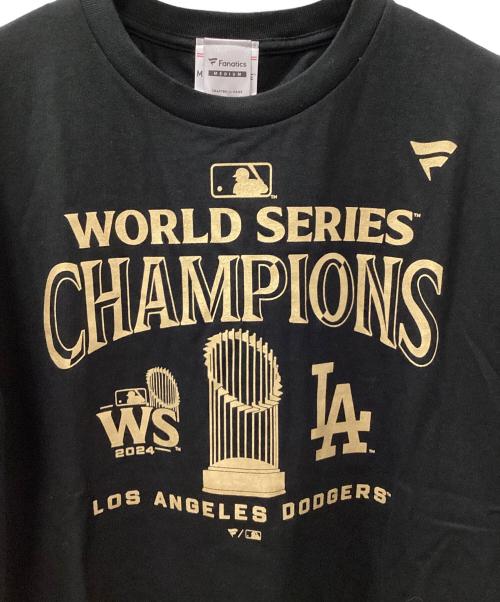 Fanatics（ファナティクス）Fanatics (ファナティクス) ドジャース ワールドシリーズ 2024 優勝記念 パレード Tシャツ ブラック ブラック サイズ:MEDIUM 未使用品の古着・服飾アイテム