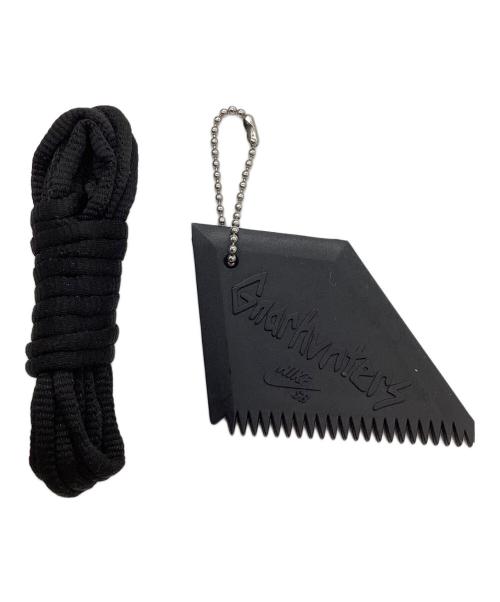 NIKE（ナイキ）NIKE (ナイキ) GNARHUNTERS (ナーハンターズ) SB DUNK LOW PRO QS BLACK/BLACK-WHITE サイズ:25.5cmの古着・服飾アイテム