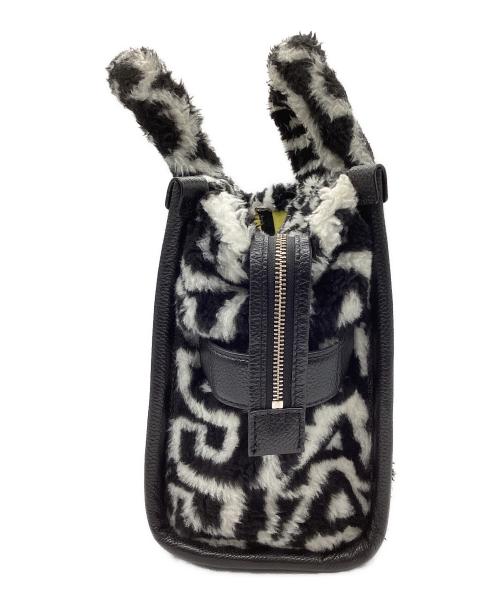 MARC JACOBS（マークジェイコブズ）MARC JACOBS (マークジェイコブス) トートバッグ ブラック×ホワイトの古着・服飾アイテム