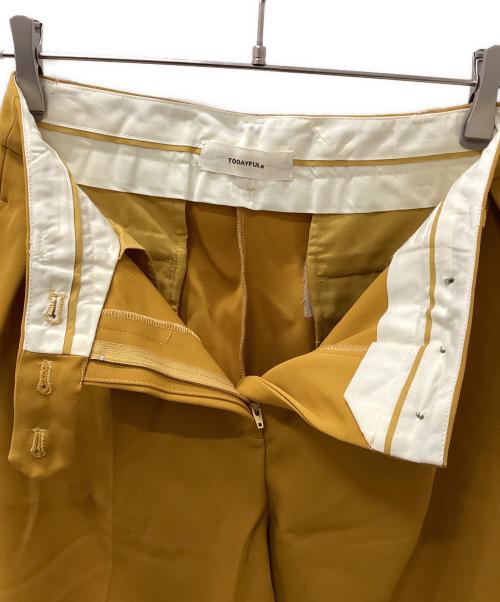 TODAYFUL（トゥデイフル）TODAYFUL (トゥデイフル) ツイルタックトラウザーズ イエロー サイズ:38の古着・服飾アイテム