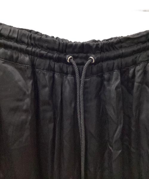 JOSE MOON（ジョゼムーン）JOSE MOON (ジョゼムーン) SOFT SATIN EASY PANTS ブラック サイズ:Fの古着・服飾アイテム