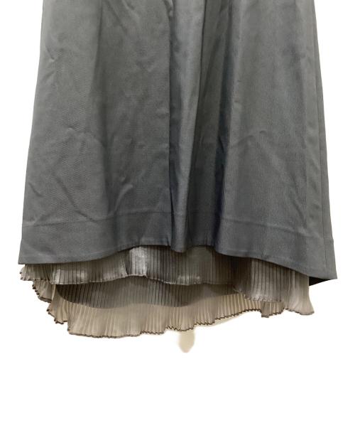 LE CIEL BLEU（ルシェルブルー）LE CIEL BLEU (ルシェルブルー) Pleated Hem Skirt グレー サイズ:36の古着・服飾アイテム