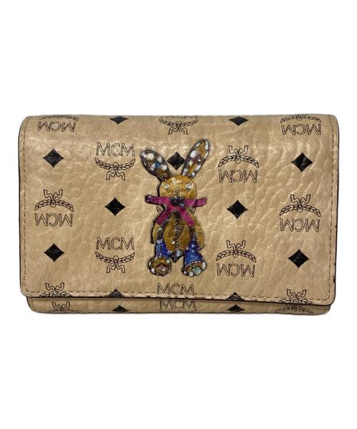 MCM（エムシーエム）MCM (エムシーエム) 3つ折り財布 ベージュの古着・服飾アイテム