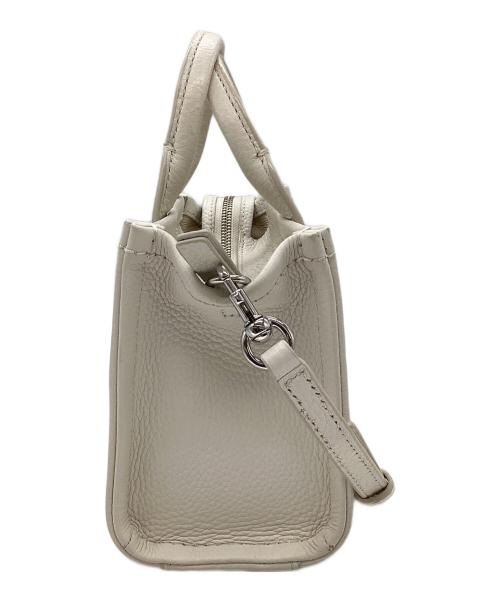 MARC JACOBS（マークジェイコブズ）MARC JACOBS (マークジェイコブズ) THE LEATHER TOTE ホワイトの古着・服飾アイテム