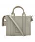 MARC JACOBS (マークジェイコブズ) THE LEATHER TOTE ホワイト：30000円