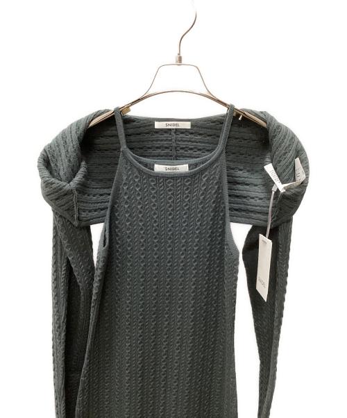 Snidel（スナイデル）Snidel (スナイデル) カーデセットアメスリニットワンピ グリーン サイズ:F 未使用品の古着・服飾アイテム