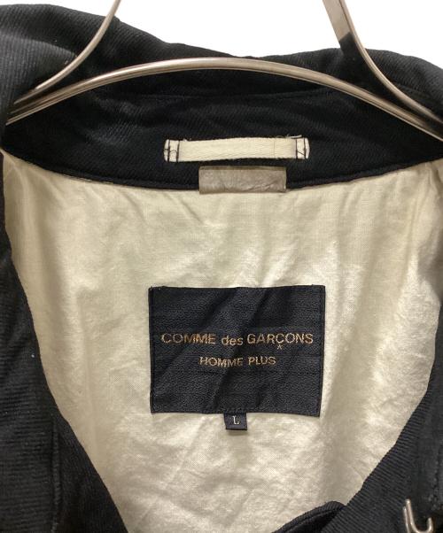 COMME des GARCONS HOMME PLUS（コムデギャルソンオムプリュス）COMME des GARCONS HOMME PLUS (コムデギャルソンオムプリュス) 11AW 縮絨ベルテッドダブルコート ブラック サイズ:Lの古着・服飾アイテム