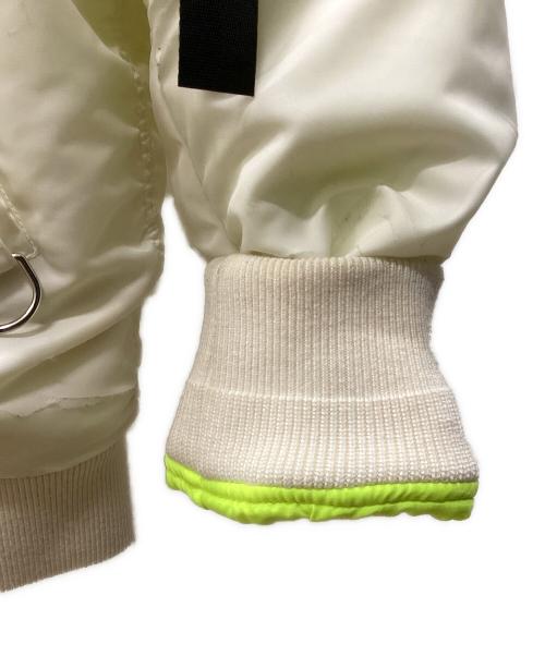 DIESEL（ディーゼル）DIESEL (ディーゼル) J-ROSS -REV JACKET アイボリー サイズ:Sの古着・服飾アイテム