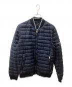 PRADAプラダ）の古着「トライアングルプレートダウンジャケット」｜ネイビー