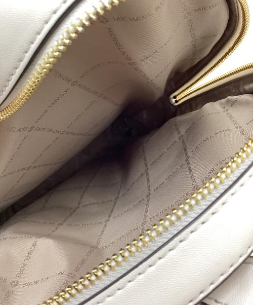 MICHAEL KORS（マイケル・コース）MICHAEL KORS (マイケル・コース) リュック アイボリーの古着・服飾アイテム