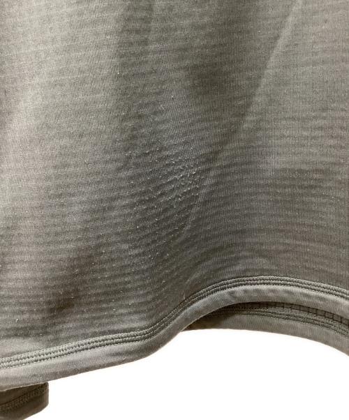 Patagonia（パタゴニア）Patagonia (パタゴニア) R-1 Flash Pullover Mars Color グレー サイズ:Ｍの古着・服飾アイテム