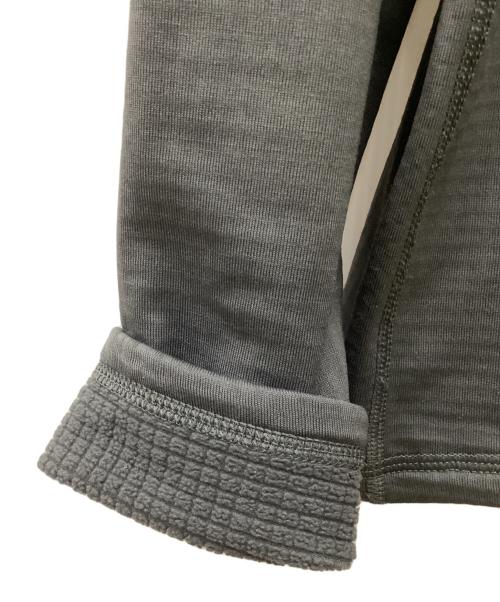 Patagonia（パタゴニア）Patagonia (パタゴニア) R-1 Flash Pullover Mars Color グレー サイズ:Ｍの古着・服飾アイテム