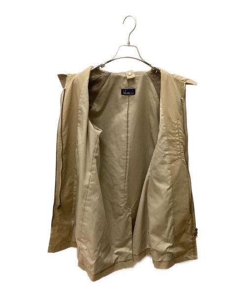 FRED PERRY（フレッドペリー）FRED PERRY (フレッドペリー) ハリントンマックコート ベージュ サイズ:XSの古着・服飾アイテム