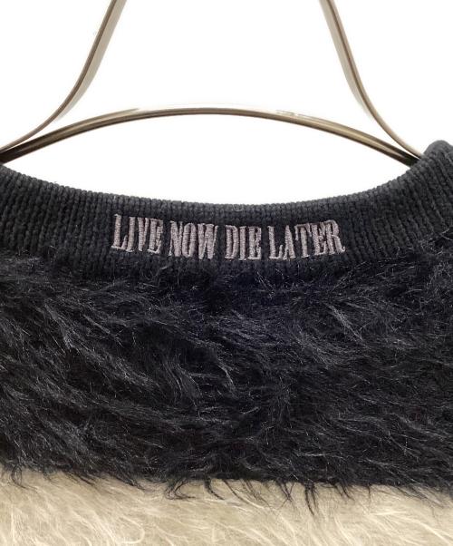 glamb（グラム）glamb (グラム) ファジーボーダーカーディガン ホワイト×ブラック サイズ:MEDIUM 未使用品の古着・服飾アイテム