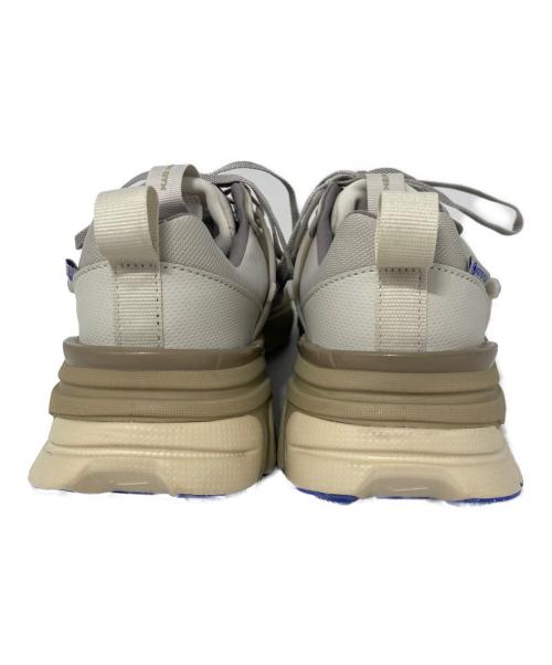 NIKE（ナイキ）NIKE (ナイキ) WMNS V2K RUN GTX ホワイト サイズ:23.5cmの古着・服飾アイテム