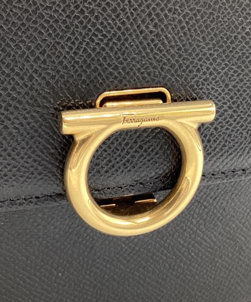 Salvatore Ferragamo（サルヴァトーレ フェラガモ）Salvatore Ferragamo (サルヴァトーレ フェラガモ) ショルダーバッグ ブラックの古着・服飾アイテム