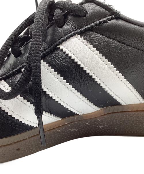 adidas（アディダス）adidas (アディダス) スニーカー ブラック×ホワイト サイズ:26.5cmの古着・服飾アイテム