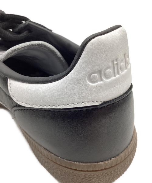 adidas（アディダス）adidas (アディダス) スニーカー ブラック×ホワイト サイズ:26.5cmの古着・服飾アイテム