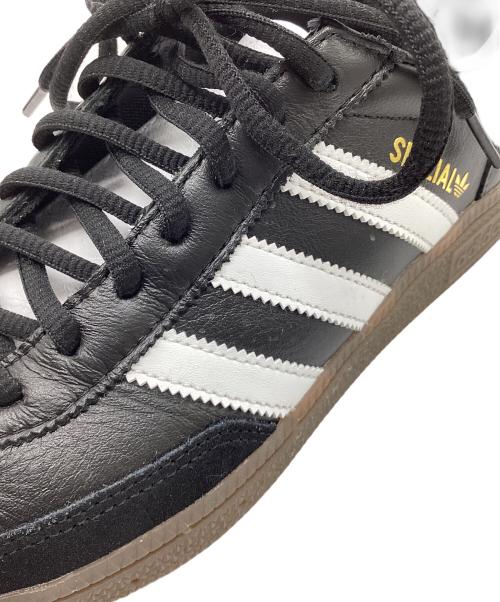 adidas（アディダス）adidas (アディダス) スニーカー ブラック×ホワイト サイズ:26.5cmの古着・服飾アイテム