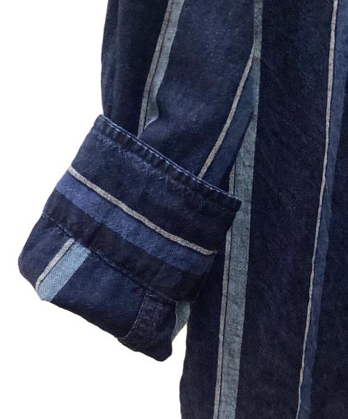 LEVI'S（リーバイス）LEVI'S (リーバイス) oasis (オアシス) 長袖シャツ ネイビー サイズ:Lの古着・服飾アイテム