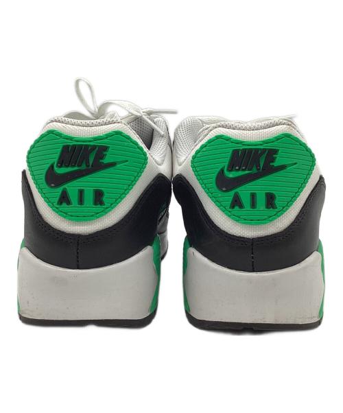 NIKE（ナイキ）NIKE (ナイキ) スニーカー ホワイト×グリーン サイズ:27cmの古着・服飾アイテム