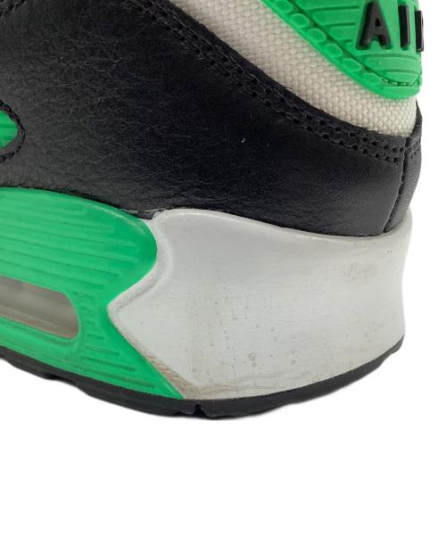 NIKE（ナイキ）NIKE (ナイキ) スニーカー ホワイト×グリーン サイズ:27cmの古着・服飾アイテム