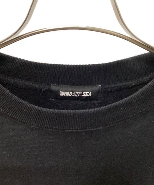 WIND AND SEA（ウィンダンシー）WIND AND SEA (ウィンダンシー) DISNEY (ディズニー) Surf Mickey Crew Neck Sweat ブラック サイズ:Mの古着・服飾アイテム