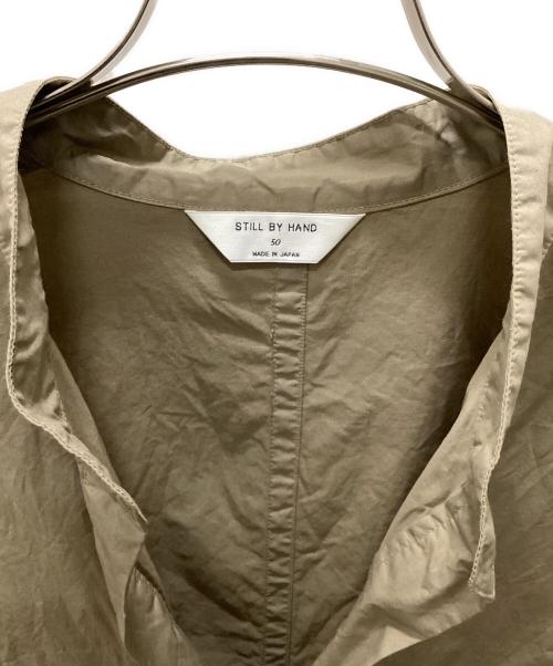 STILL BY HAND（スティルバイハンド）STILL BY HAND (スティルバイハンド) ボタンレススキッパーシャツ ベージュ サイズ:50の古着・服飾アイテム