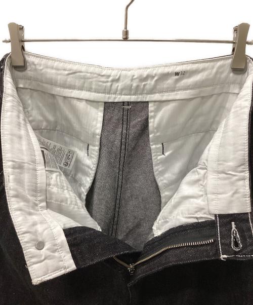 LEVI'S（リーバイス）LEVI'S (リーバイス) PREMIUM BLACK DENIM SLACKS ブラック サイズ:W32 L30の古着・服飾アイテム